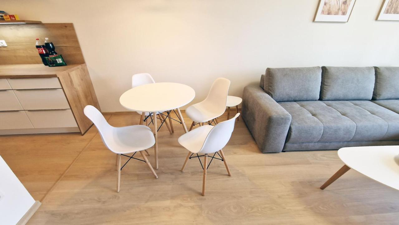 Luxo 2 Room Apartments By Bratislavatrip Экстерьер фото