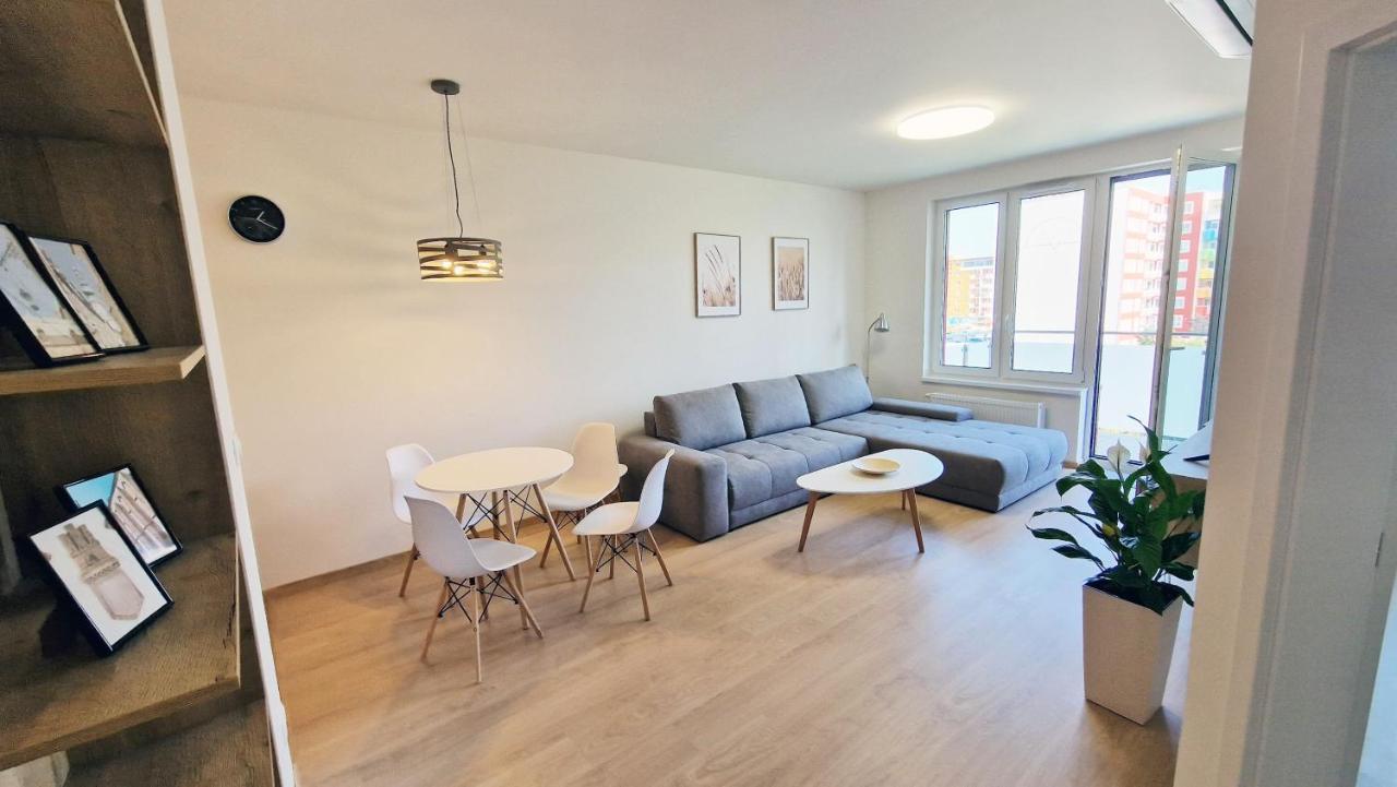 Luxo 2 Room Apartments By Bratislavatrip Экстерьер фото